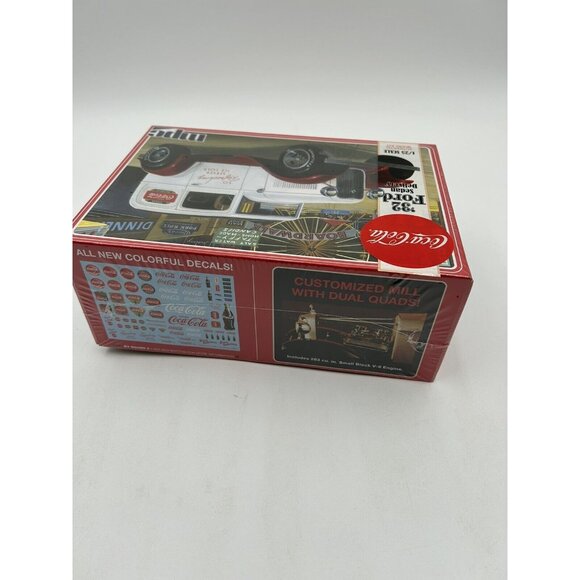Coca-Cola 1932 Ford Sedan Delivery 1/25 Model Kit #902/12 MPC NEW Sealed - Picture 3 of 4